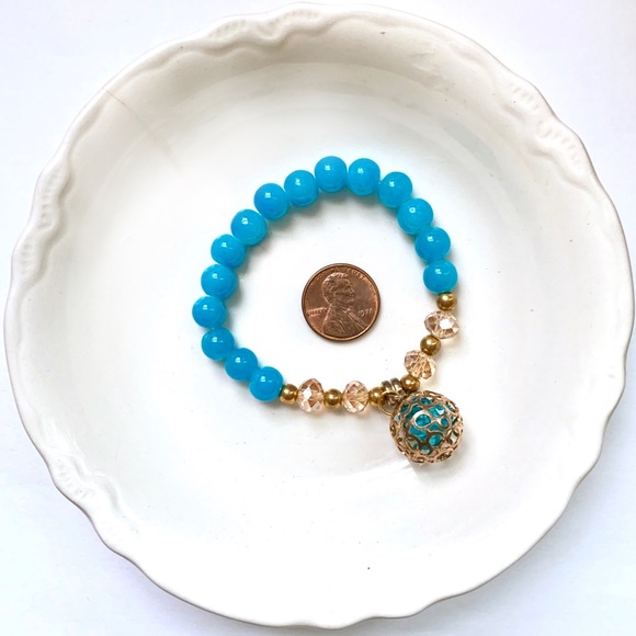 Caged Crystals Stretch Gold Tone Bracelet - Picture 2 of 5